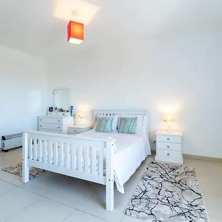 Casa vacanze Moradia Serra E Mar *